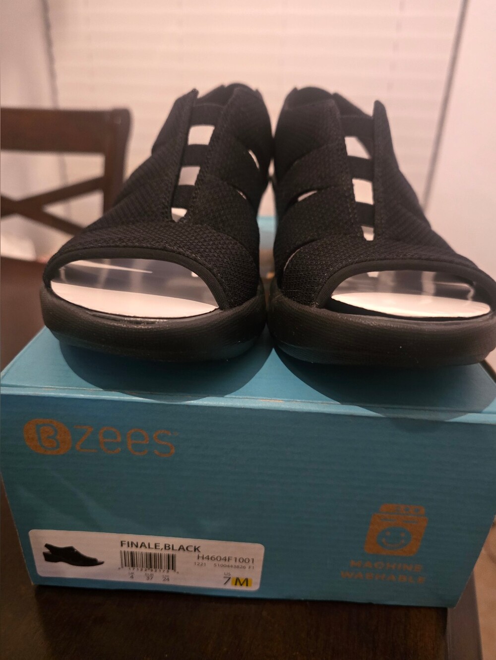 Bzees Black Knit Slingback Sandals - Picture 4 of 5